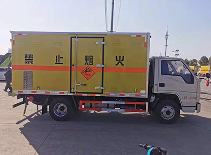 蓬莱爆破器材运输车